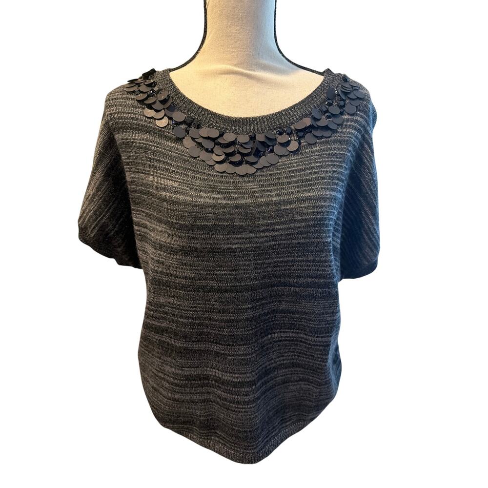 ⭐️ Women The Loft Gray Short Sleeve Embellished Sweater  Size Medium Wool Blend